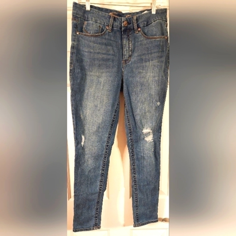 Seven7 Women's 12 Tummyless High Rise Skinny Distressed Jeans Inseam 29".